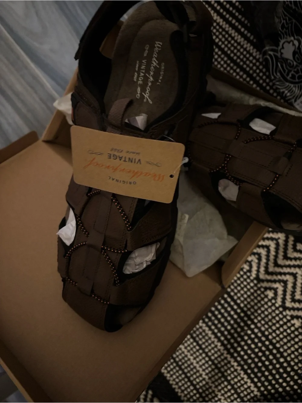 Weatherproof Brown Leather-Textured Men's Fisherman Sandals